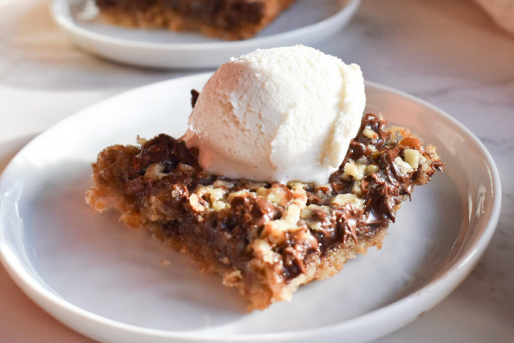 pecan bar with chocolate chips