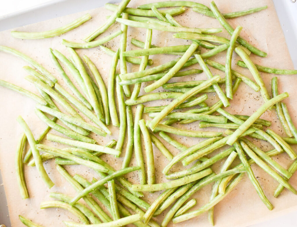 green beans ready to roast in the over