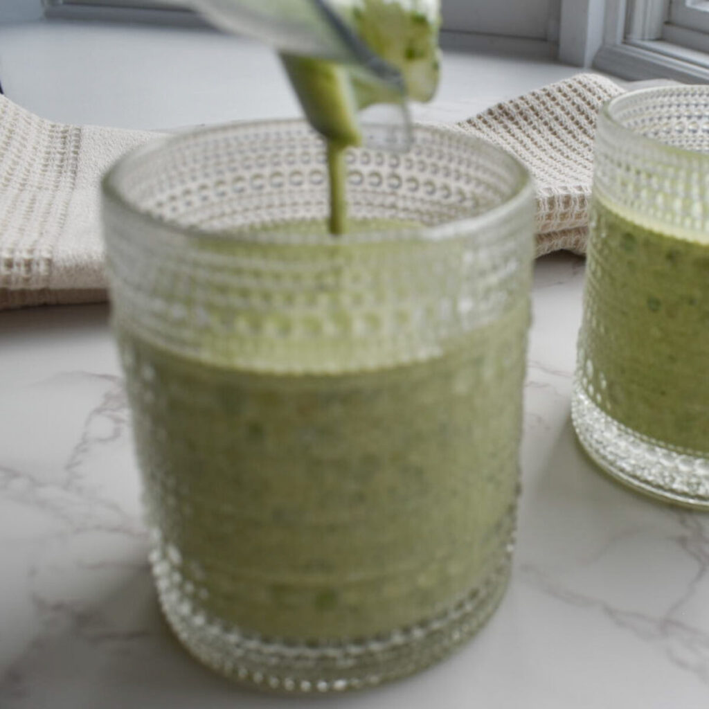 green smoothie with protein 